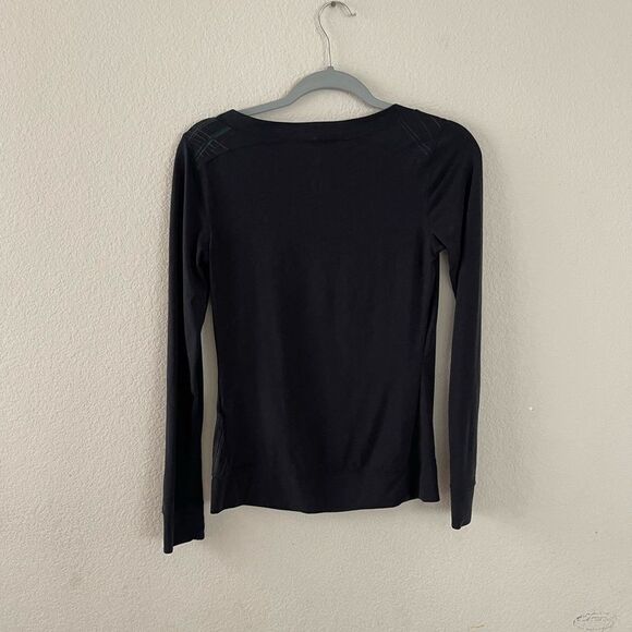 Mountain hardware long sleeve - Picture 4 of 5